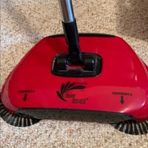 Easy edge sweeper new in box